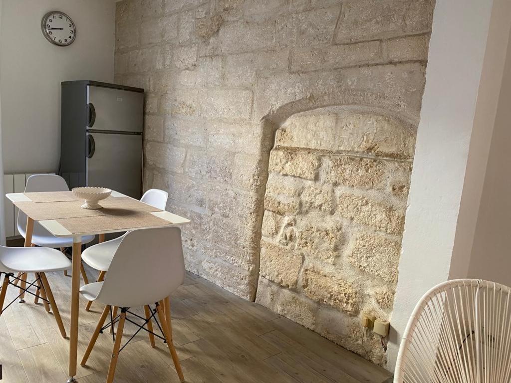 Maison Village 2 Chambres Mauguio-Carnon 15Min Plage エクステリア 写真